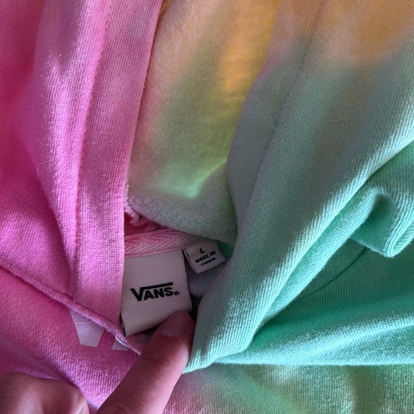 Vans - Picture 2 of 3